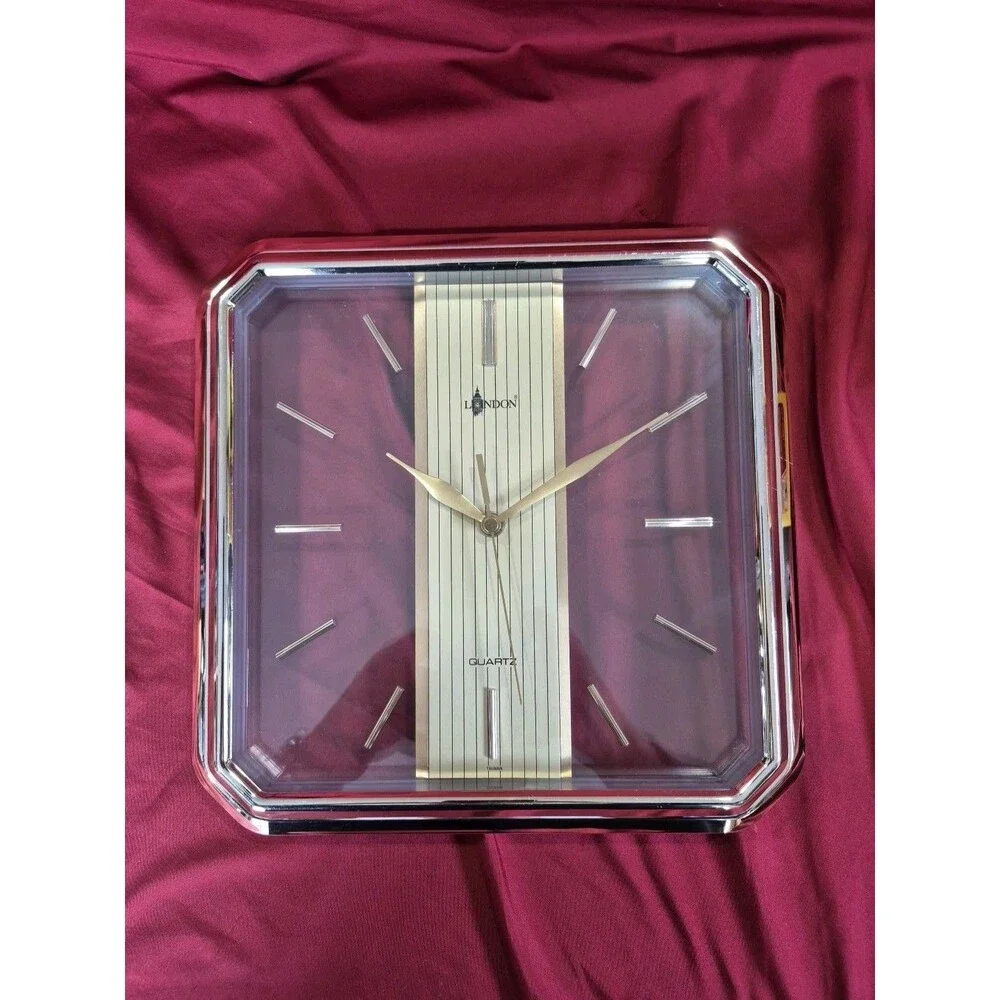 Alaron QC 3229 Wall Clock Vintage 1980s Quartz Movement